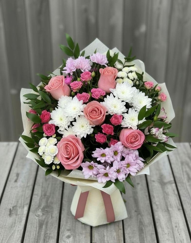 Букет цветов из: Альстромерии, Гвоздики, Розы и Хризантемы в Сосновый