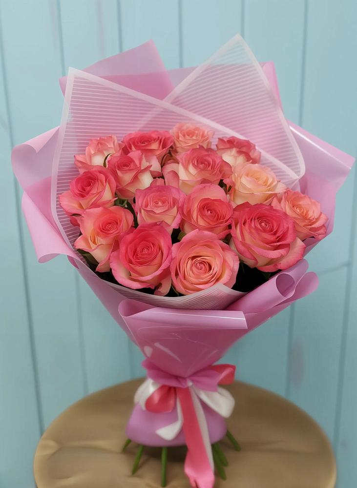 Букет 15 Розовых роз Равель в Сосновый