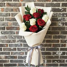 Букет цветов из:  Розы в Сосновый