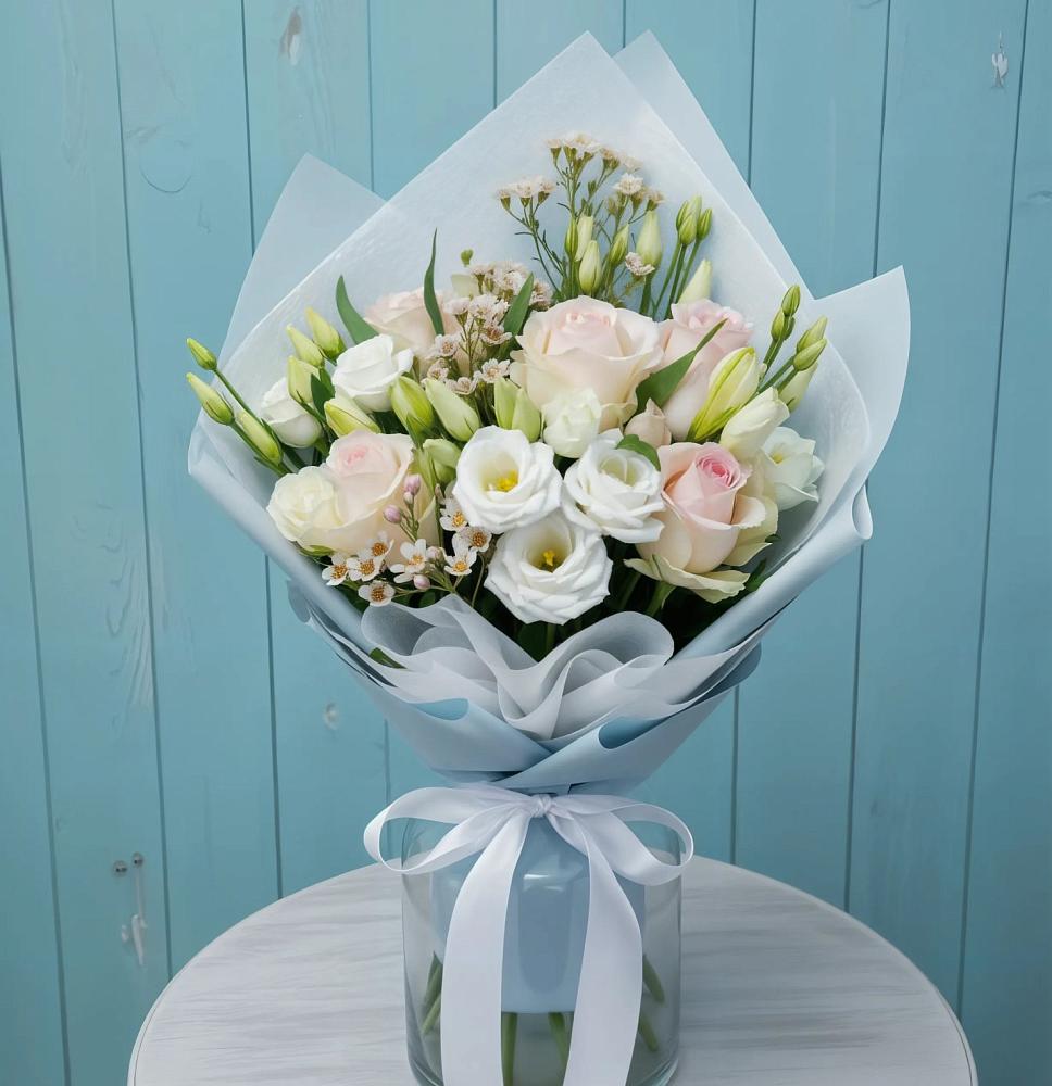 Букет цветов из: Розы и Лизиантусы в Сосновый