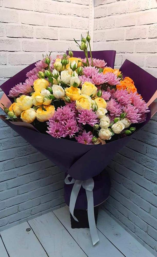 Букет цветов из: Хризантемы и Розы в Сосновый
