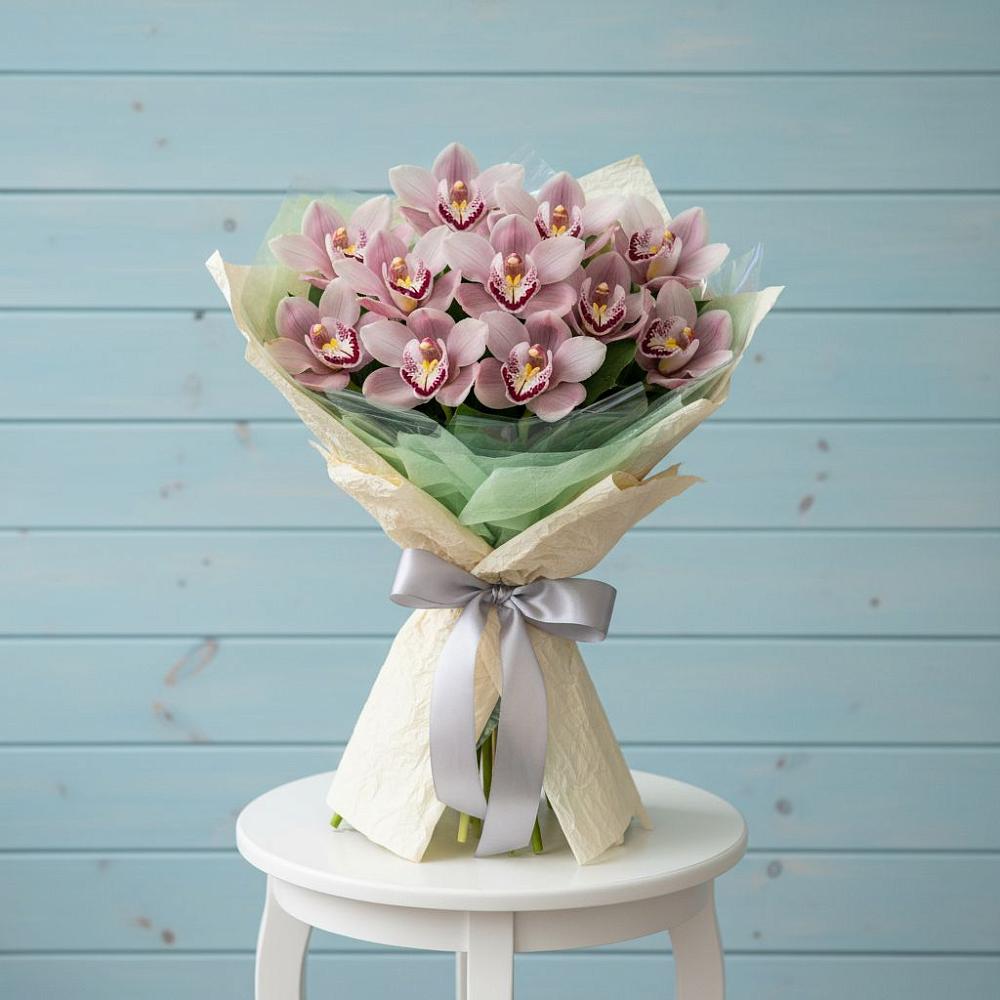 Букет цветов из: Орхидеи и Розы в Сосновый