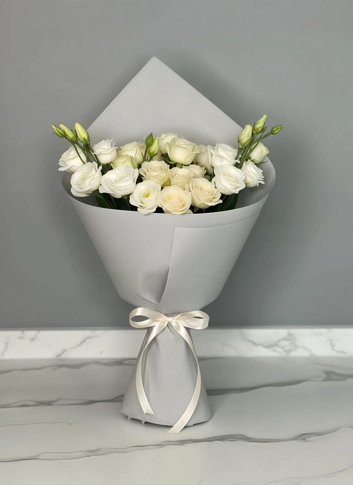 Букет цветов из: Розы и Лизиантусы в Сосновый