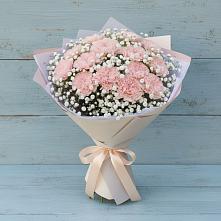 Букет цветов из:  Гвоздики #REPLACE_PRED# Сосновый