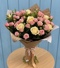 Букет цветов из:  Розы в Сосновый