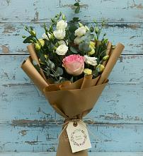 Букет цветов из:  Розы и Лизиантусы в Сосновый