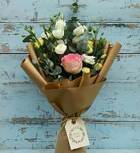 Букет цветов из:  Розы и Лизиантусы в Сосновый