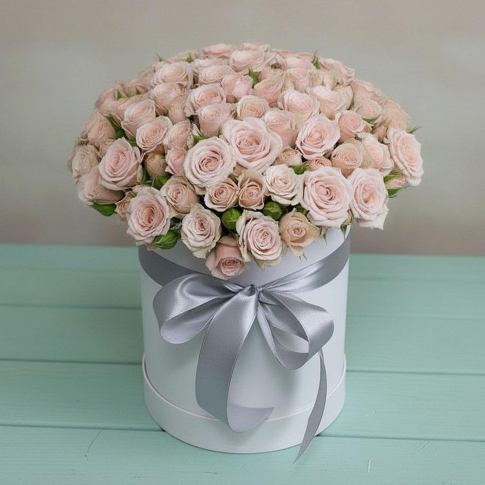 Цветочная композиция из Розы в шляпной коробке в Сосновый